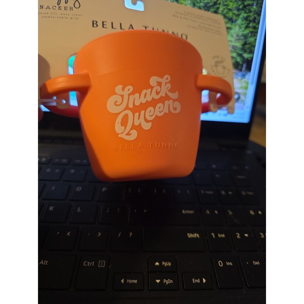 Bella Tunno Happy Snacker – No Spill Snack Queen PINK